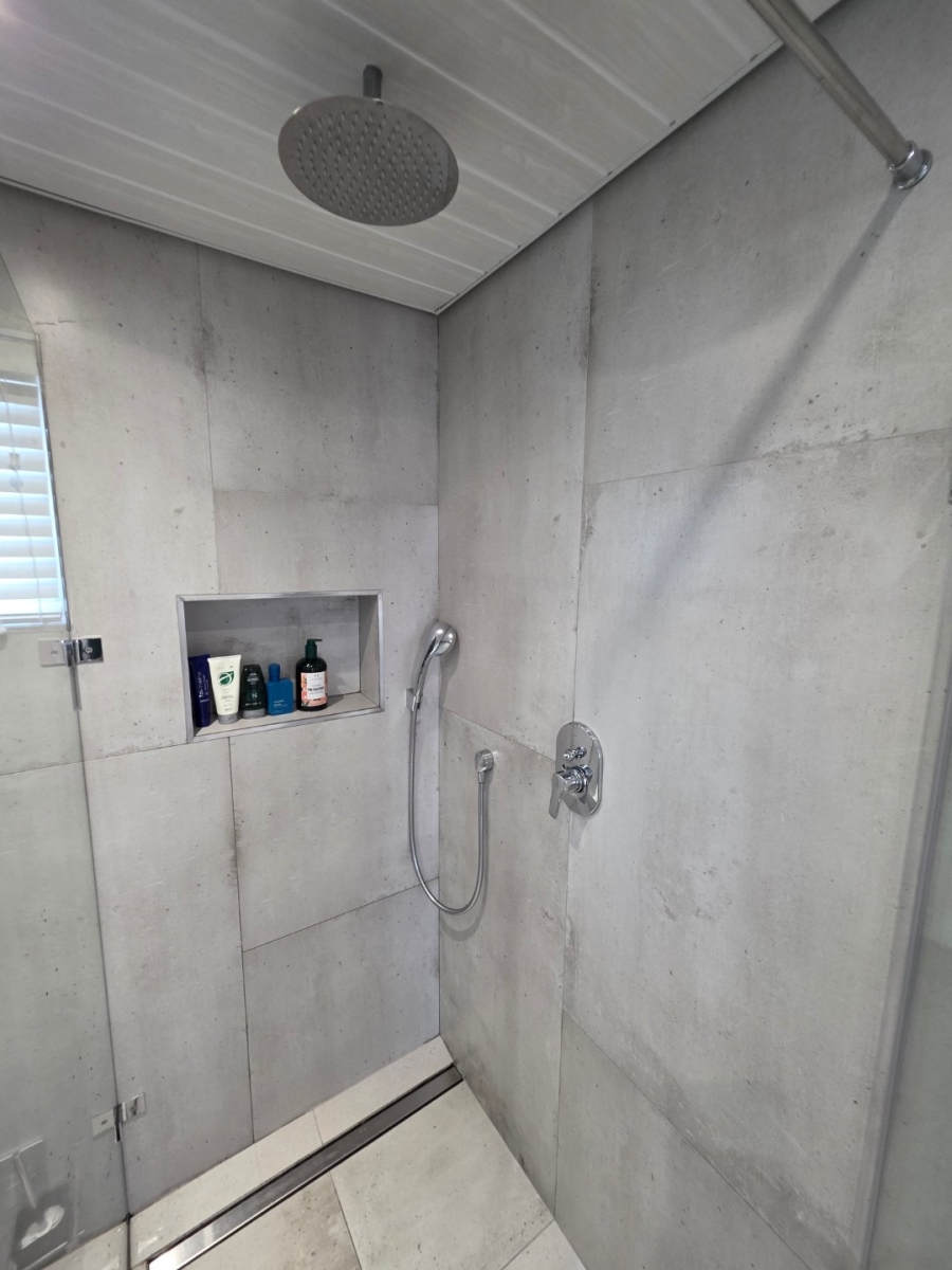 2 Bedroom Property for Sale in Lansdowne Western Cape